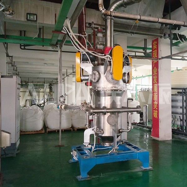 <a href=http://m.jkbxjx.cn/chanpin/27.html target=_blank class=infotextkey>氣流粉碎機</a>現(xiàn)場圖